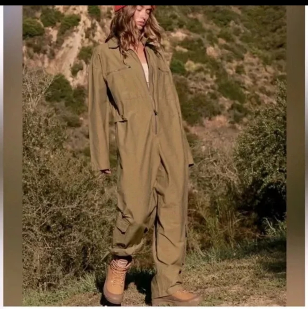 Free People FP Movement Mesmerize Me Coveralls in Army Green Med small xs